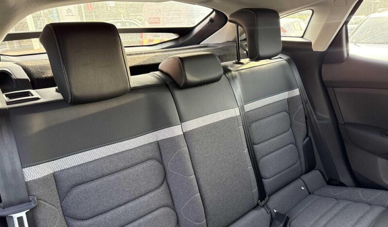 
								Citroën C4: 2024 9,787 km full									