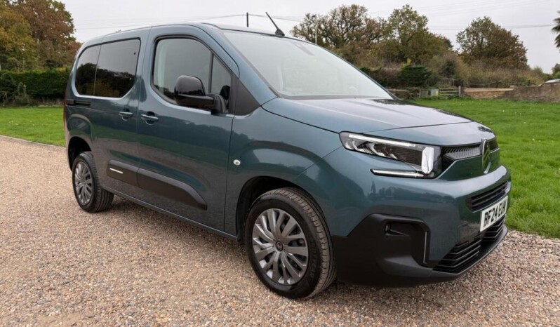 
								Citroen Berlingo 2024 full									