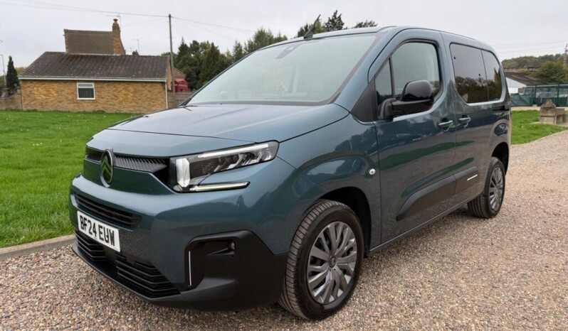 
								Citroen Berlingo 2024 full									