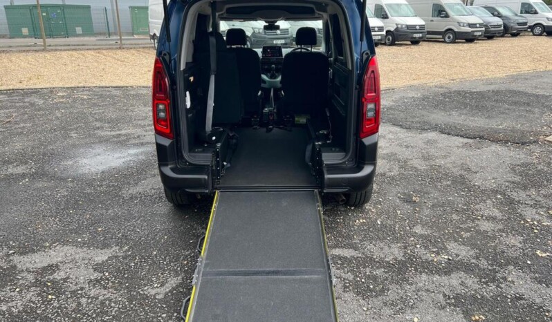 
								Citroen Berlingo 2020 10,992 km) full									