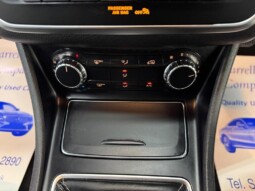 
										Mercedes-Benz GLA 59,550 km) full									