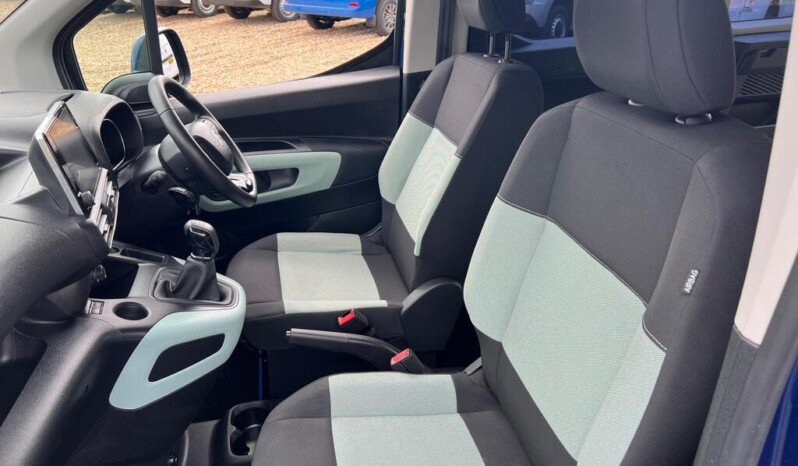 
								Citroen Berlingo 2020 10,992 km) full									