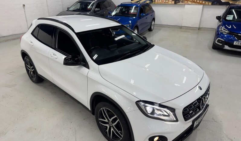 
								Mercedes-Benz GLA 59,550 km) full									