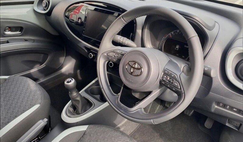 
								Toyota Aygo X 2025 30.58 km full									