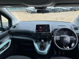 
										Citroen Berlingo 2020 10,992 km) full									