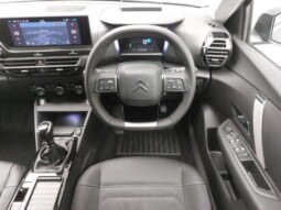 
										Citroën C4 2025 46.7 km full									