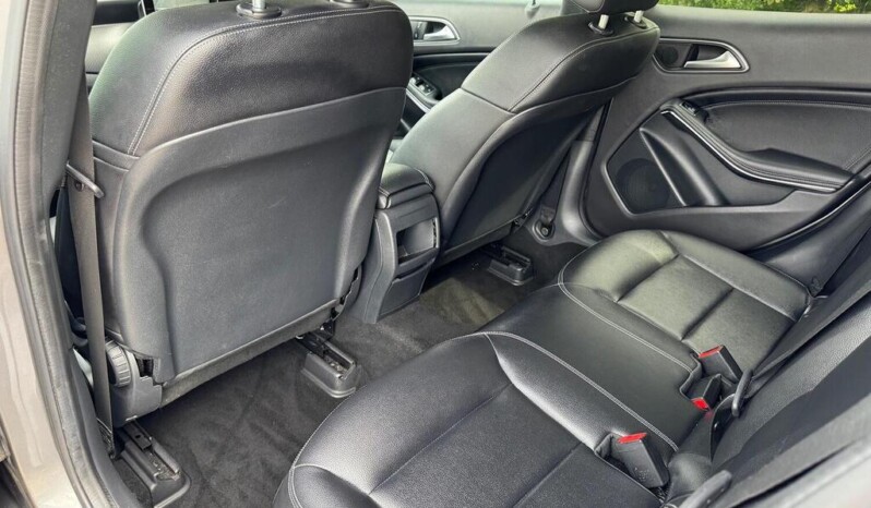 
								Mercedes-Benz GLA 2019 71,900 km) full									