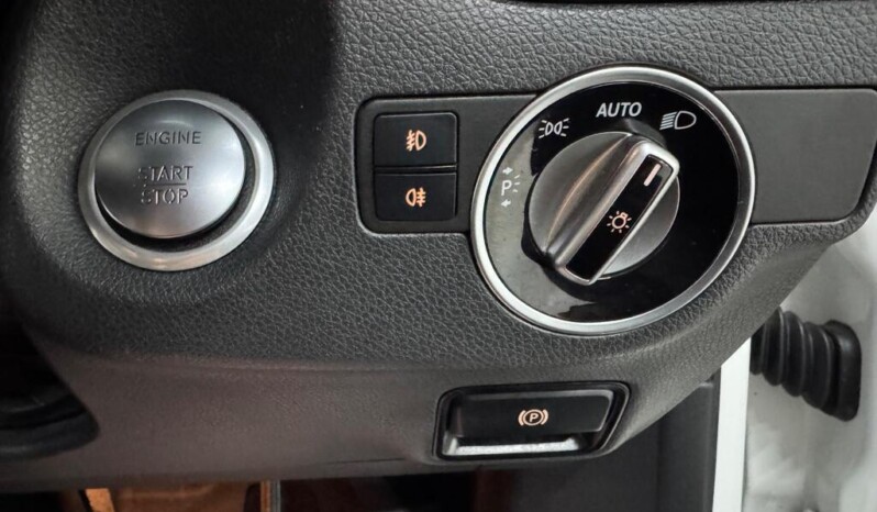 
								Mercedes-Benz GLA 59,550 km) full									