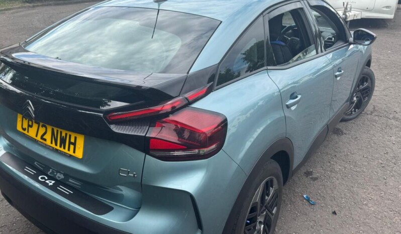 
								Citroen C4: 2023 40,233 km) full									